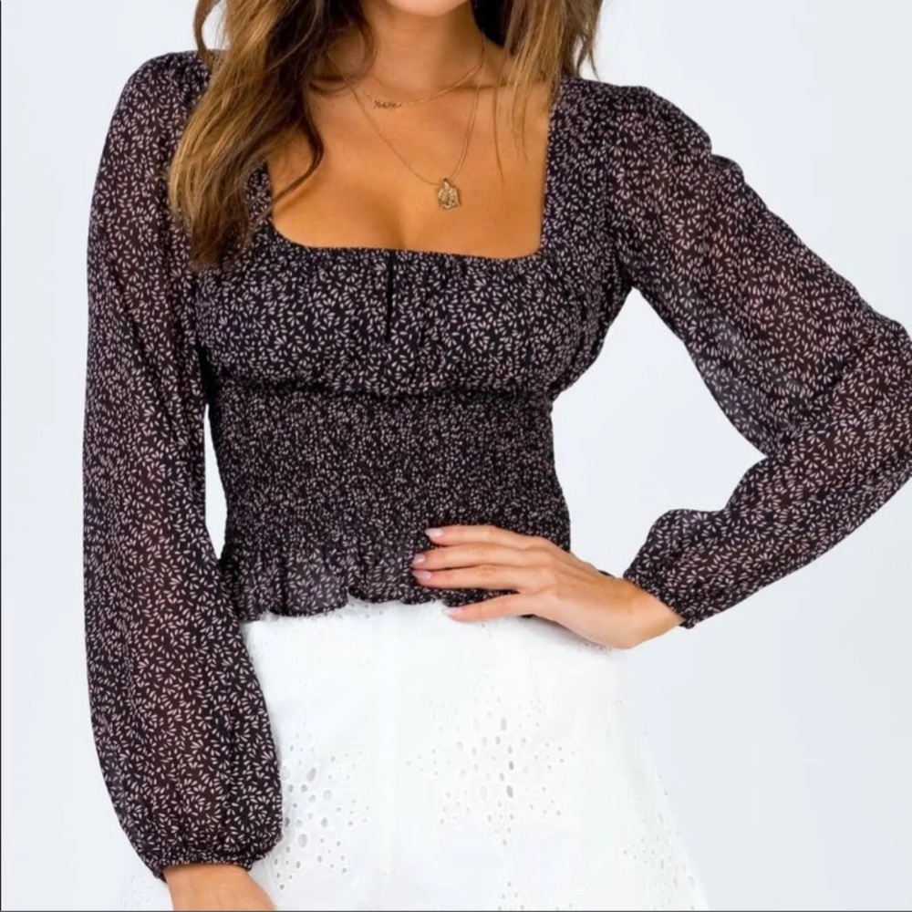 Princess Polly Top 🖤